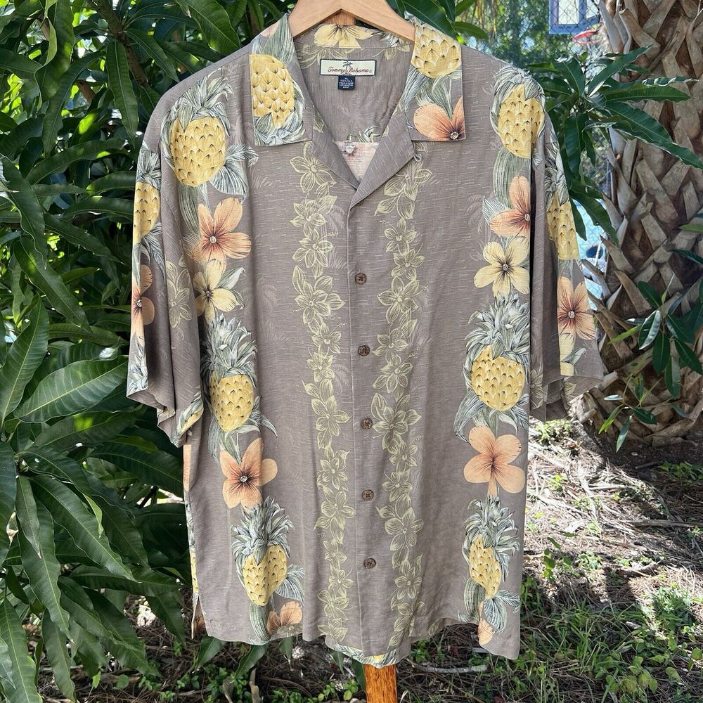 Tommy Bahama Men XL 100% Silk Short Sleeve Button Tropical Pineapple Resort Camp
